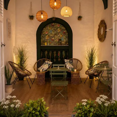 Kappuccini Hill Boutique - By Tritoni